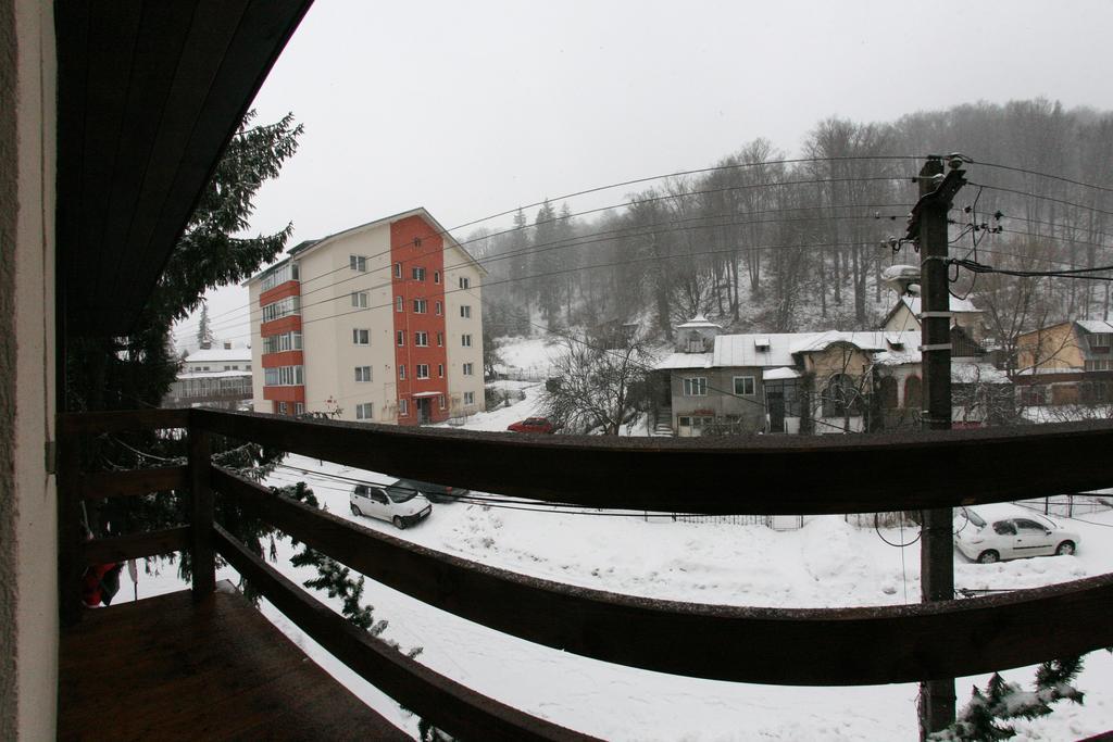 La Buni Busteni Buşteni Quarto foto
