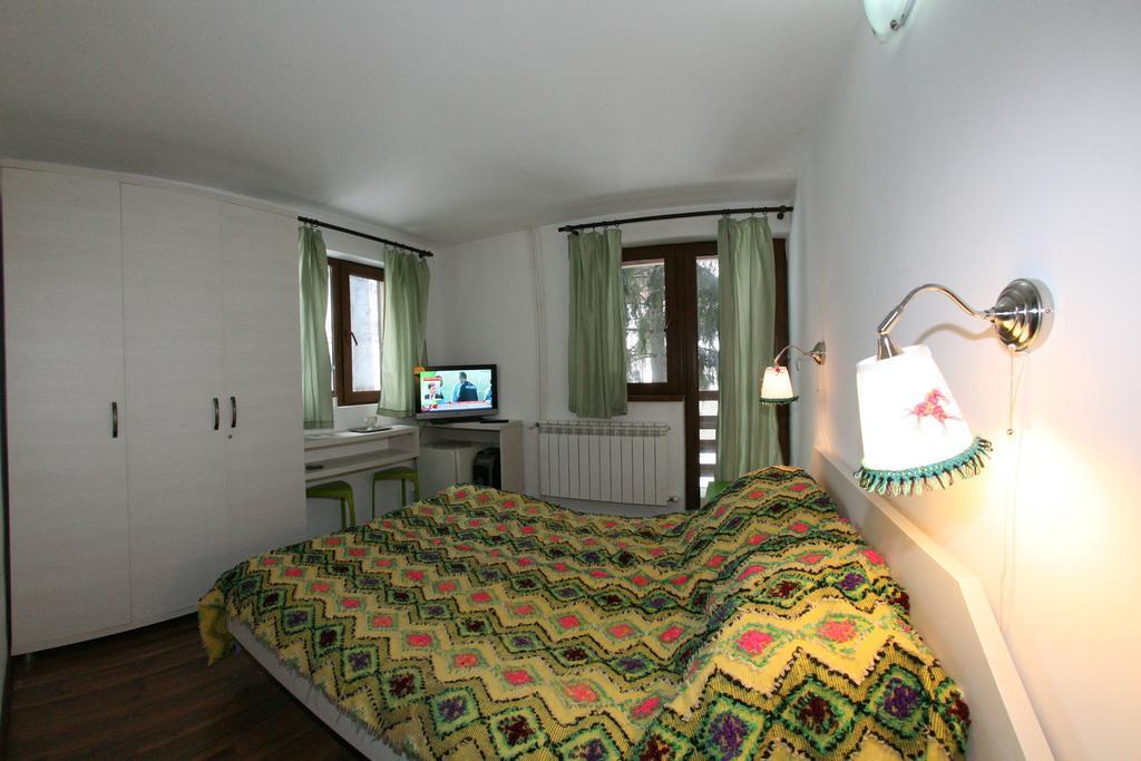 La Buni Busteni Buşteni Quarto foto