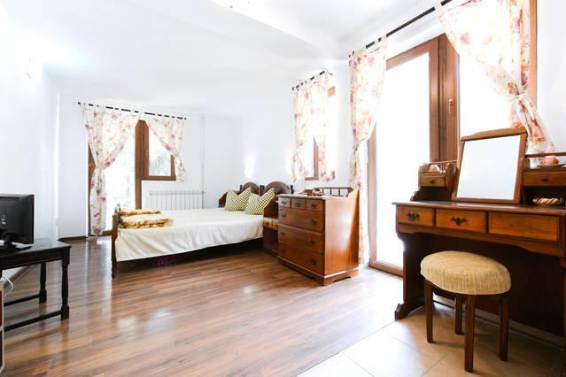 La Buni Busteni Buşteni Quarto foto